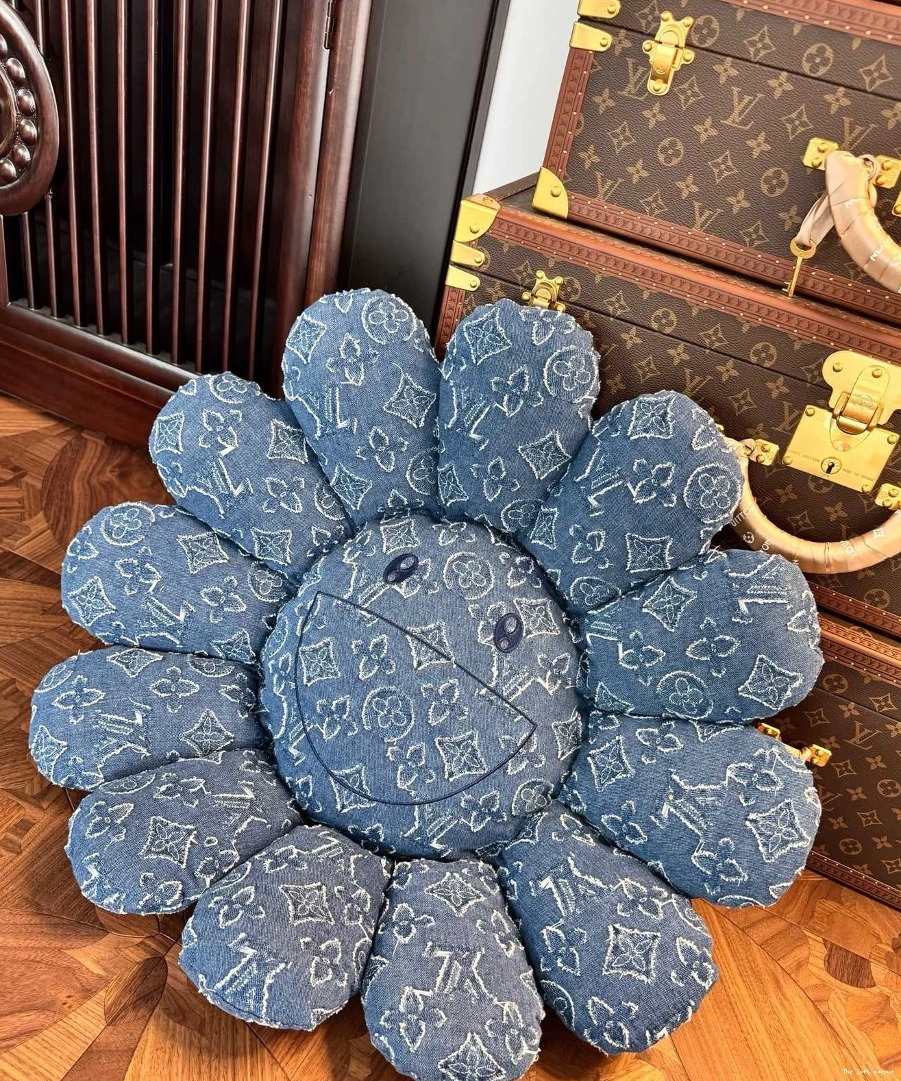 PLUSH FLOWER CUSTOM LV MURAKAMI 0818